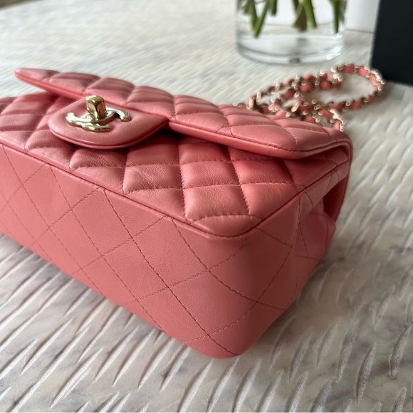 CHANEL CLASSIC FLAP MINI RECTANGLE BAG (AUTHENTIC) - Picture 4 of 11